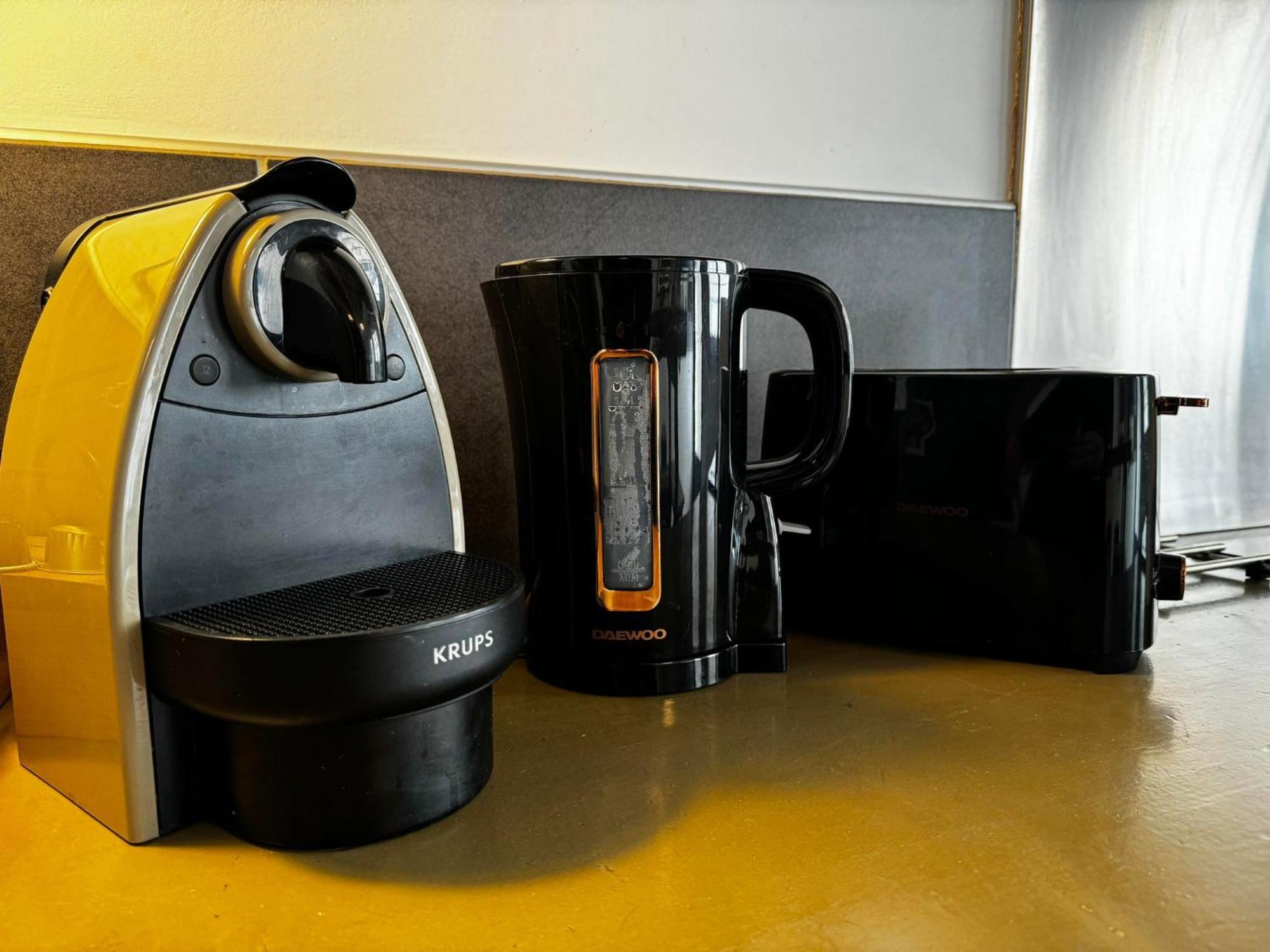 La Villa De Lea - Wifi - 5 Personnes - Intramuros أفينيون المظهر الخارجي الصورة